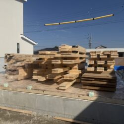 T様邸〜上棟材料搬入